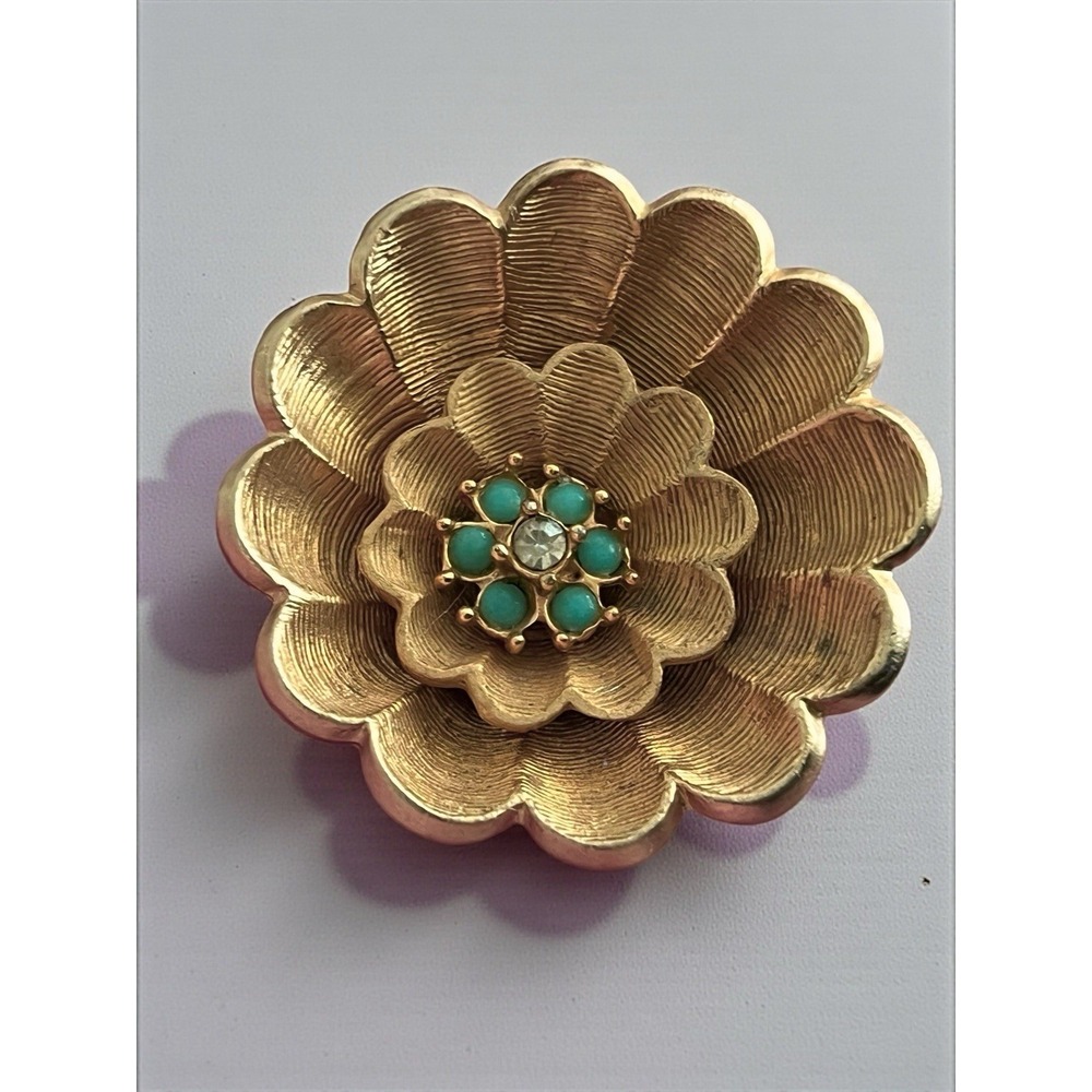 Vintage Hattie‎ Carnegie Unsigned Faux Turquoise Layered Flower Brooch Gold Tone